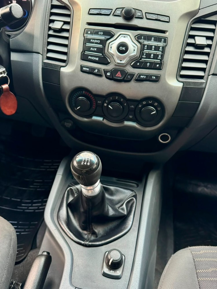 Ford Ranger XLS — foto 14